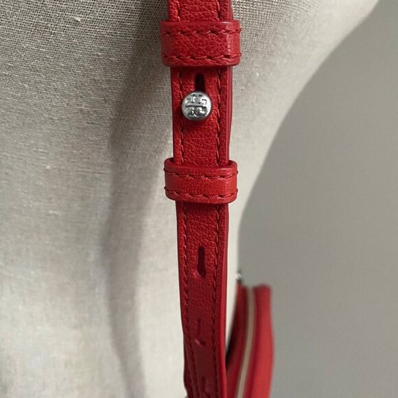 Tory Burch Camera Bag - Picture 4 of 7